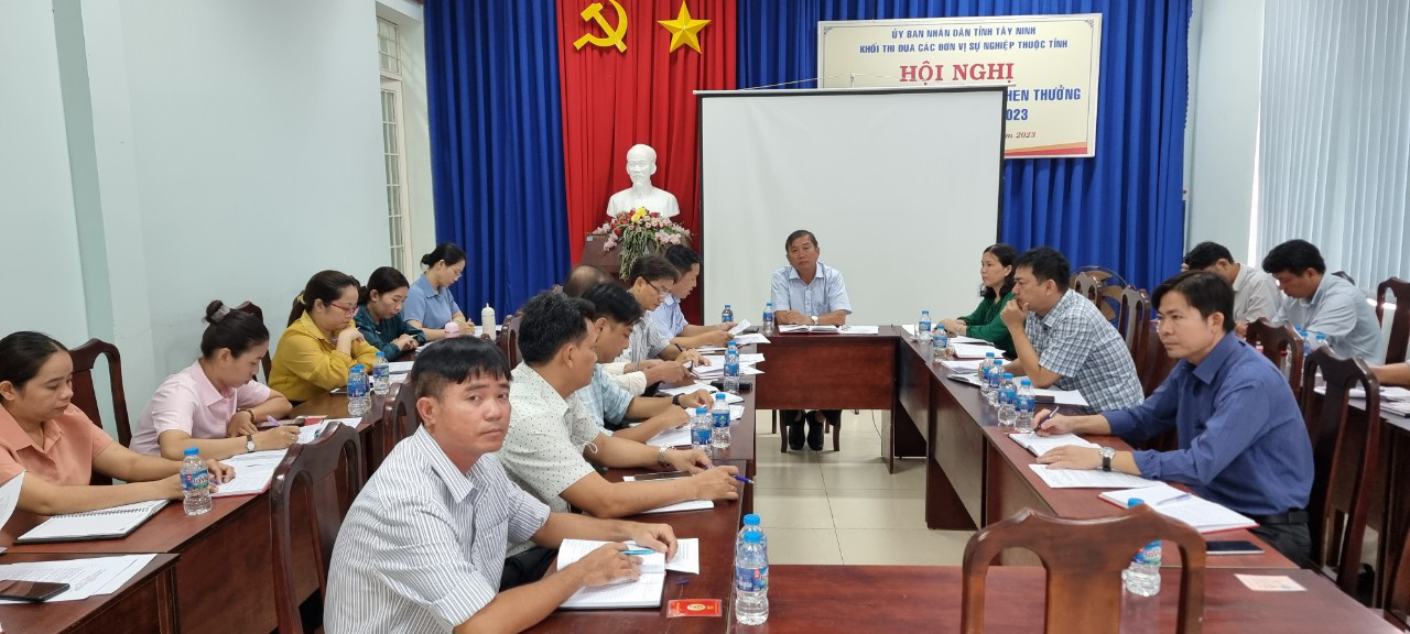 Tổ chức sinh hoạt chi bộ tháng 11 năm 2023 của chi bộ Ban Quản lý dự án đầu tư xây dựng tỉnh Tây Ninh